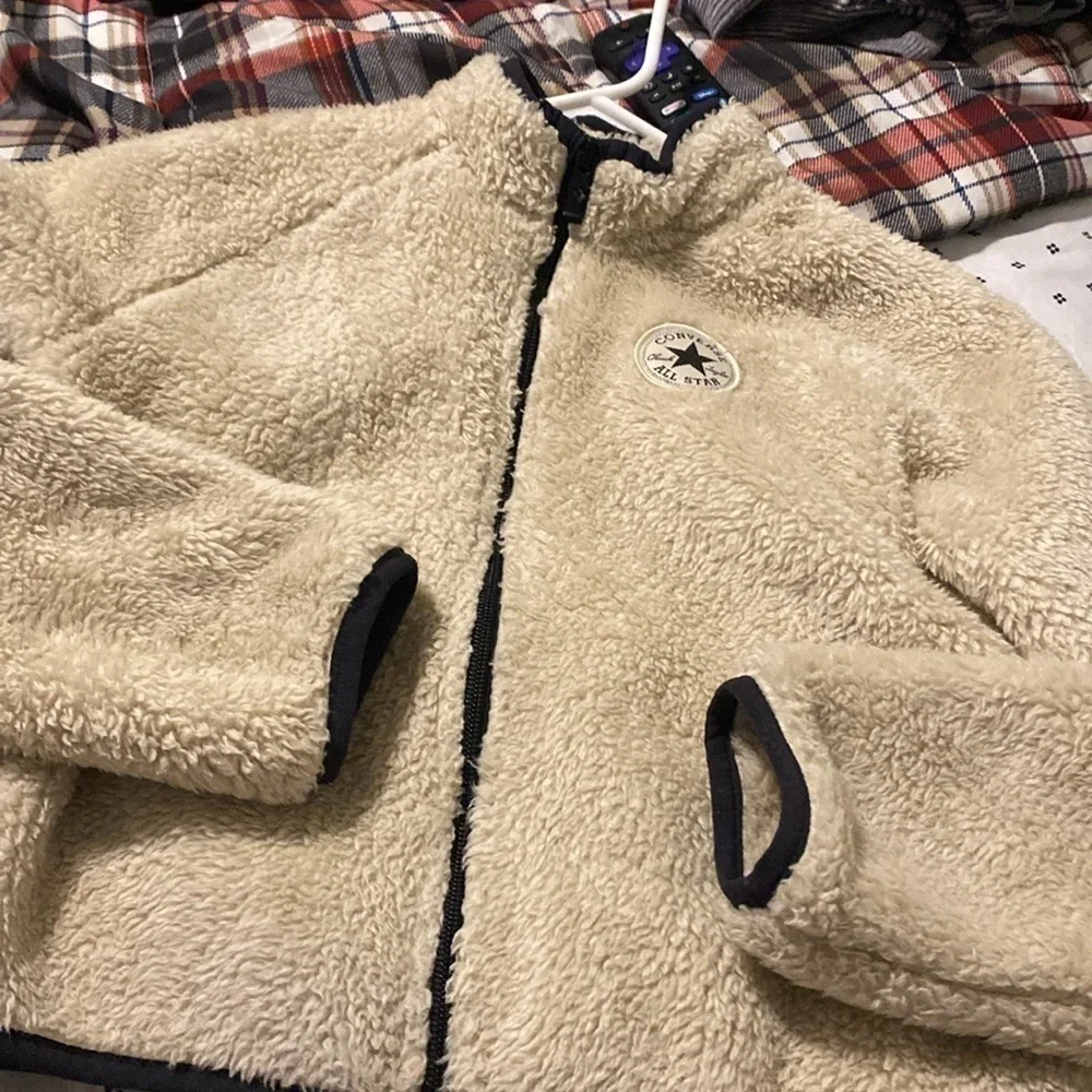 Converse cream black trimmed full zip up fuzzy sherpa cozy jacket coat
